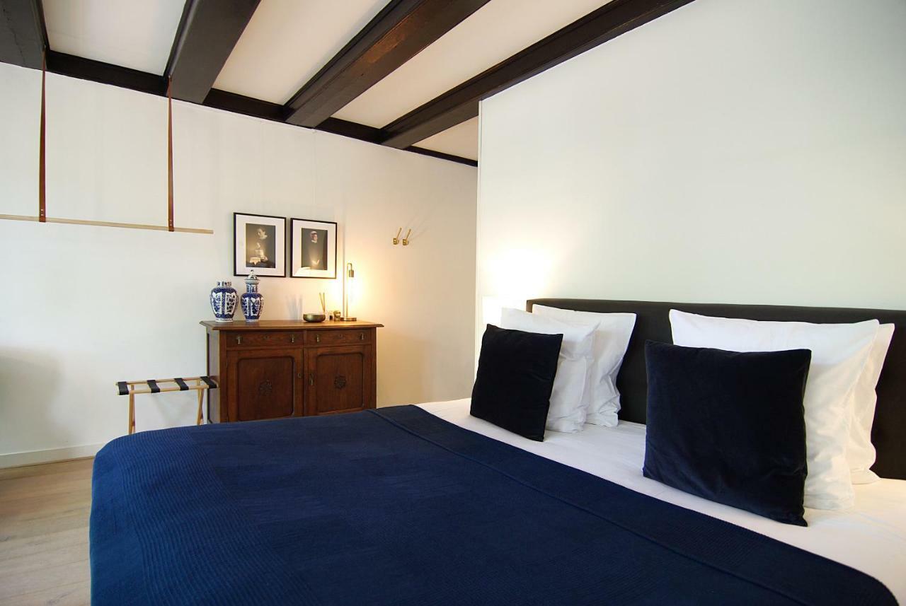 1637: Historic Canal View Guest house 3*